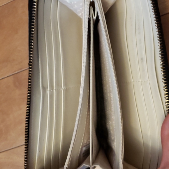 Kate Spade wallet - Picture 6 of 7